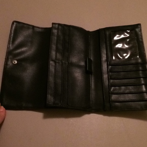 Esprit Wallet - Picture 3 of 4